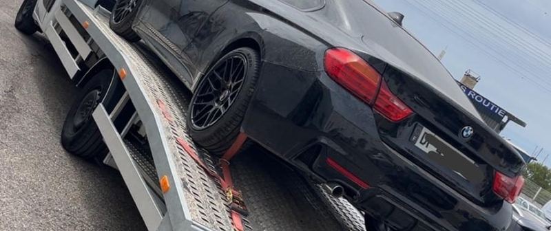 BMW Série 4 Pack M remorquée sur le plateau SO DEPANNE